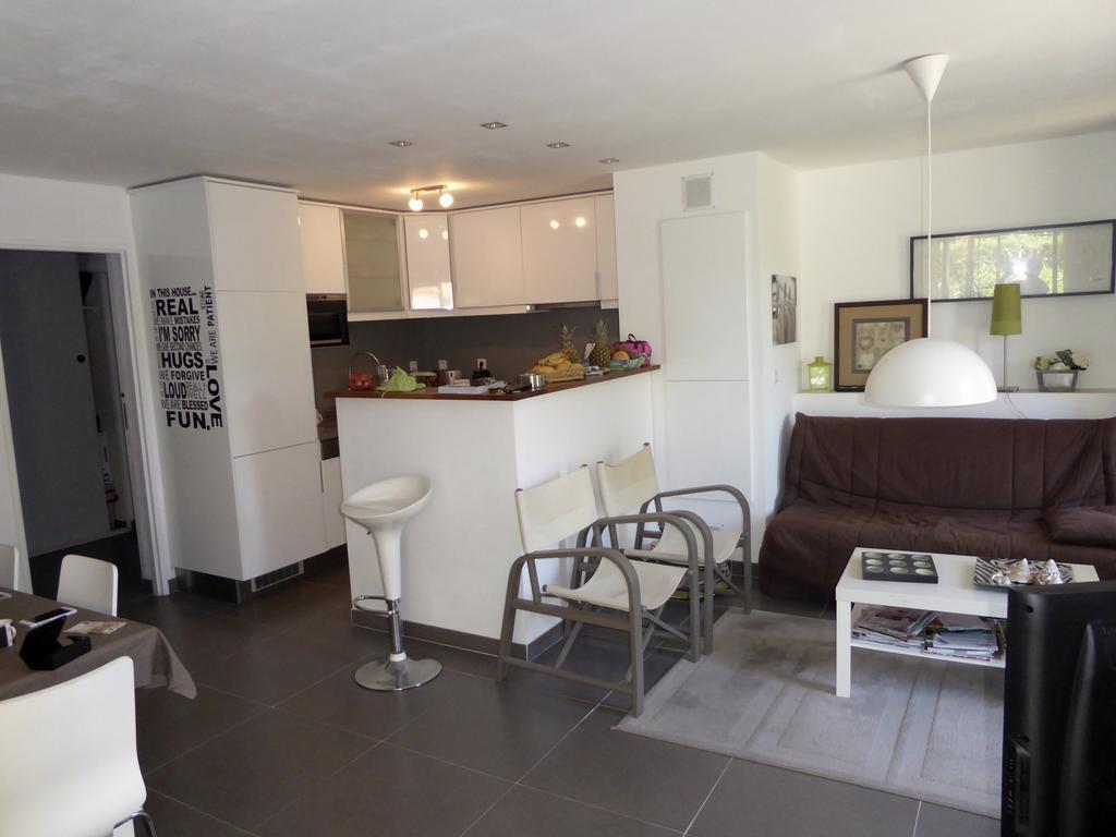 Les Enganes Apartamento Fréjus Exterior foto